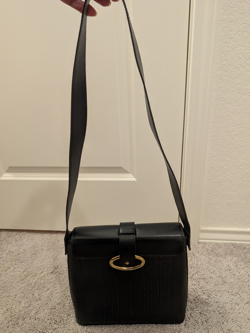 Authentic Christian Dior Black Woven Leather Shoulder/Crossbody Bag - Picture 3 of 16